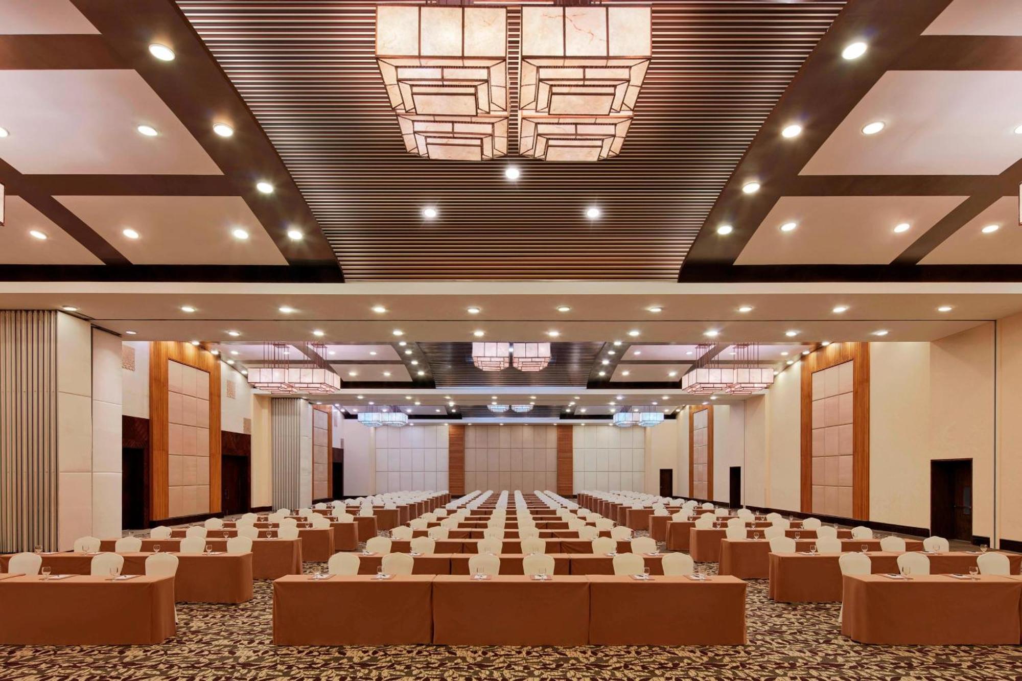 Sheraton Sanya Yalong Bay Resort Esterno foto